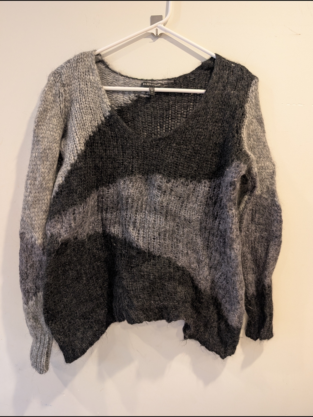 Eileen Fisher Gray & Charcoal V-Neck Colorblock Mohair Wool Sweater Sz S